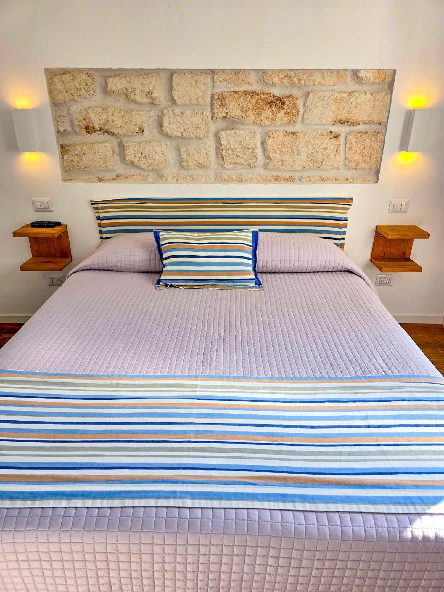B&B 106 Maison De Charme Mola di Bari Esterno foto