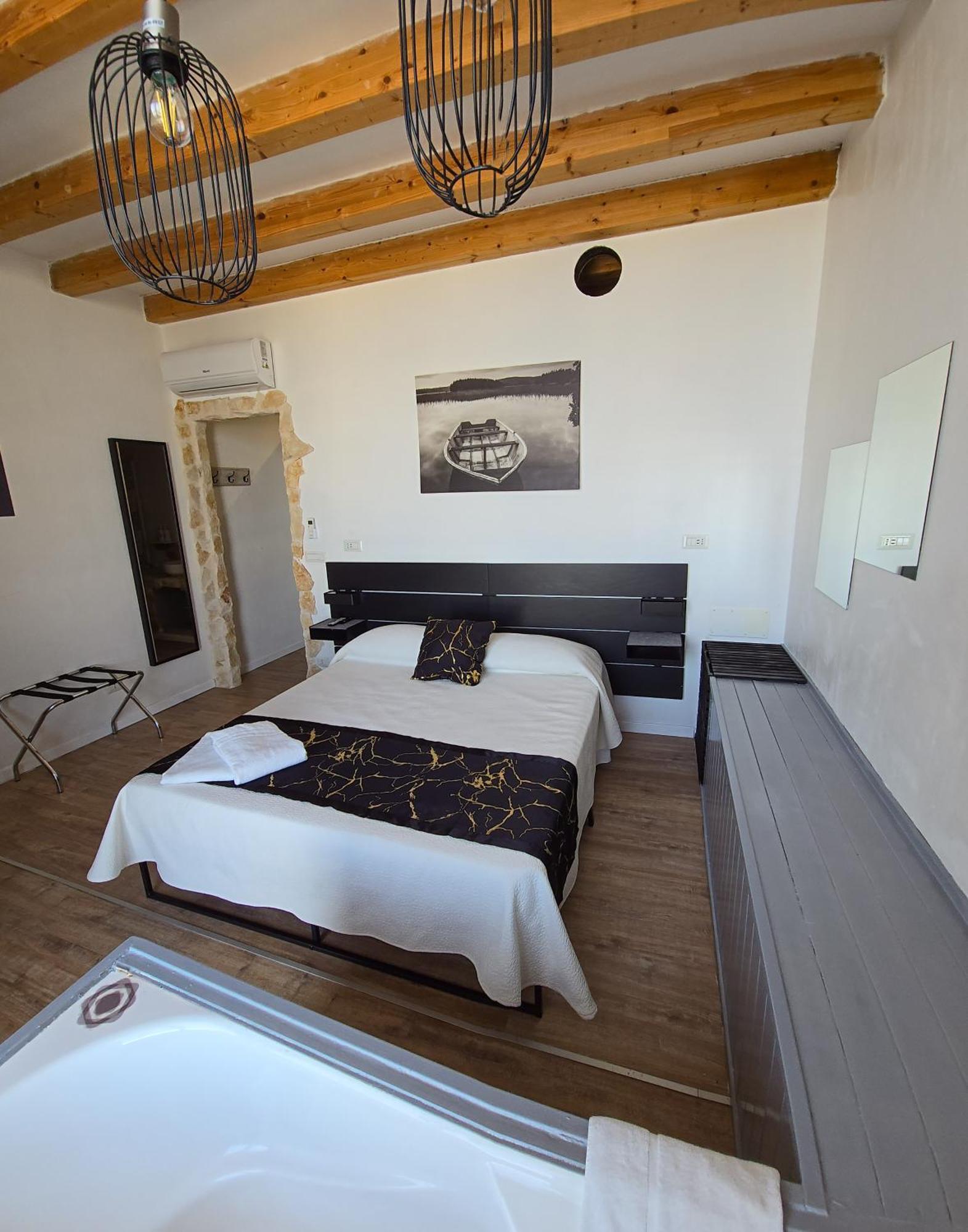 B&B 106 Maison De Charme Mola di Bari Esterno foto