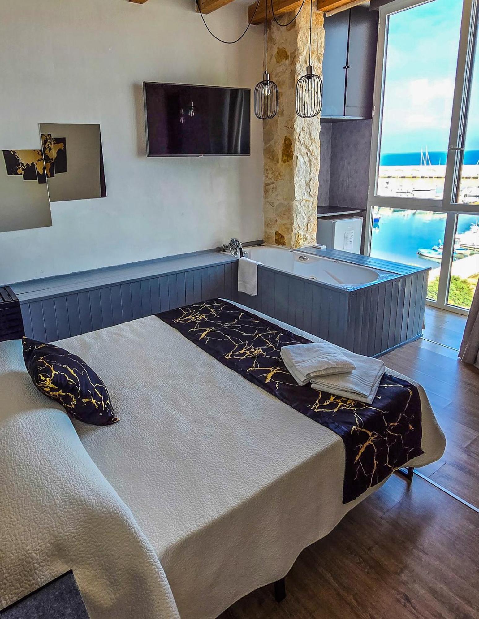 B&B 106 Maison De Charme Mola di Bari Esterno foto
